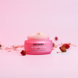 Miguhara Anti-Wrinkle Effect Cream, 50mL, in an elegant jar with a luxurious design. Enriched with anti-aging ingredients, this cream targets fine lines and wrinkles, leaving the skin firm, smooth, and youthful. Ideal for daily use in your skincare regimen.